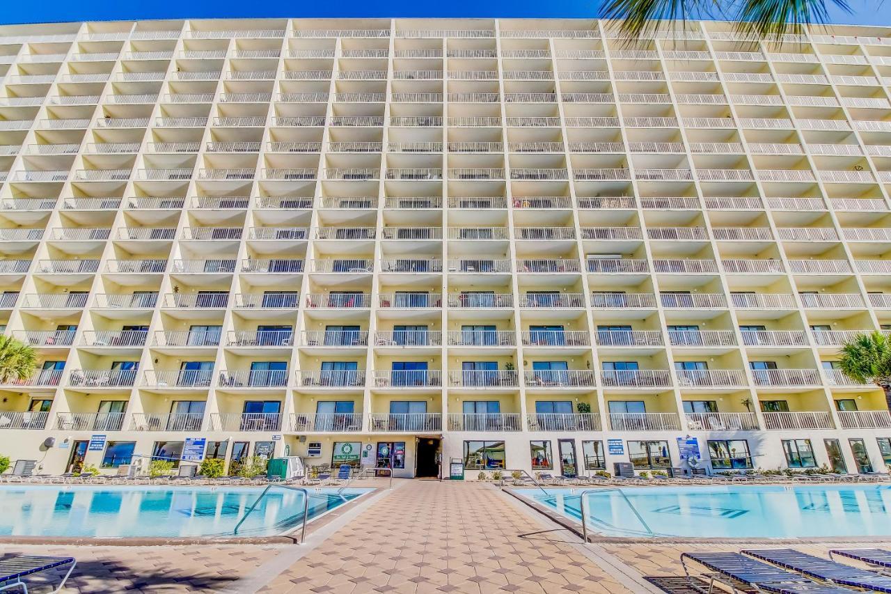 Apartment Summit 824